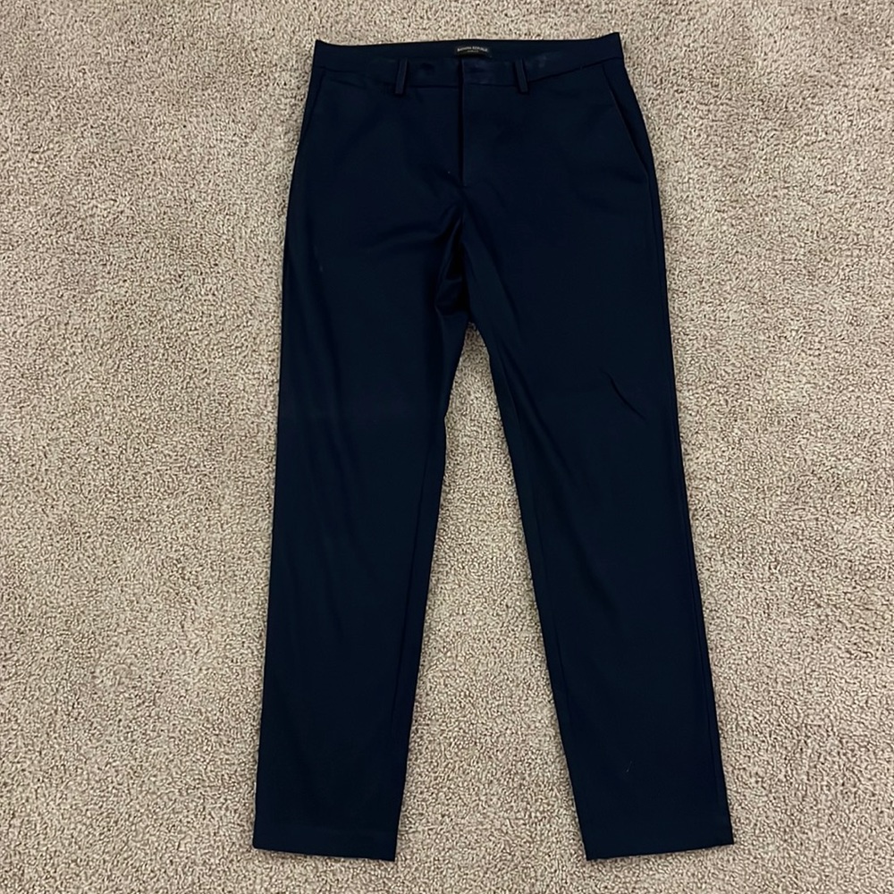 Men’s Slim Fit Banana Republic dress slacks. Navy